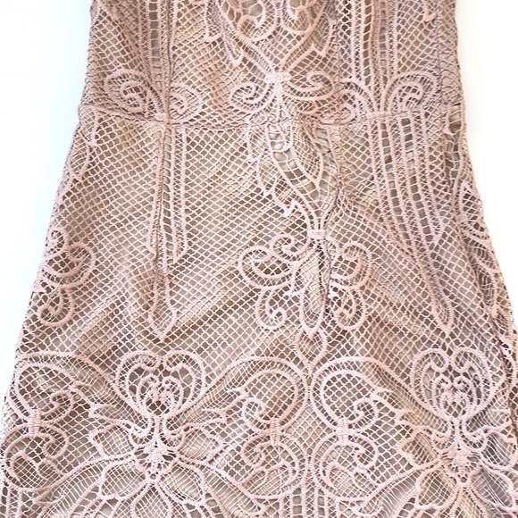 NWT PrettyLittleThing Halterneck Strappy Back Lace Mini Dress, Size 2 - Picture 6 of 16